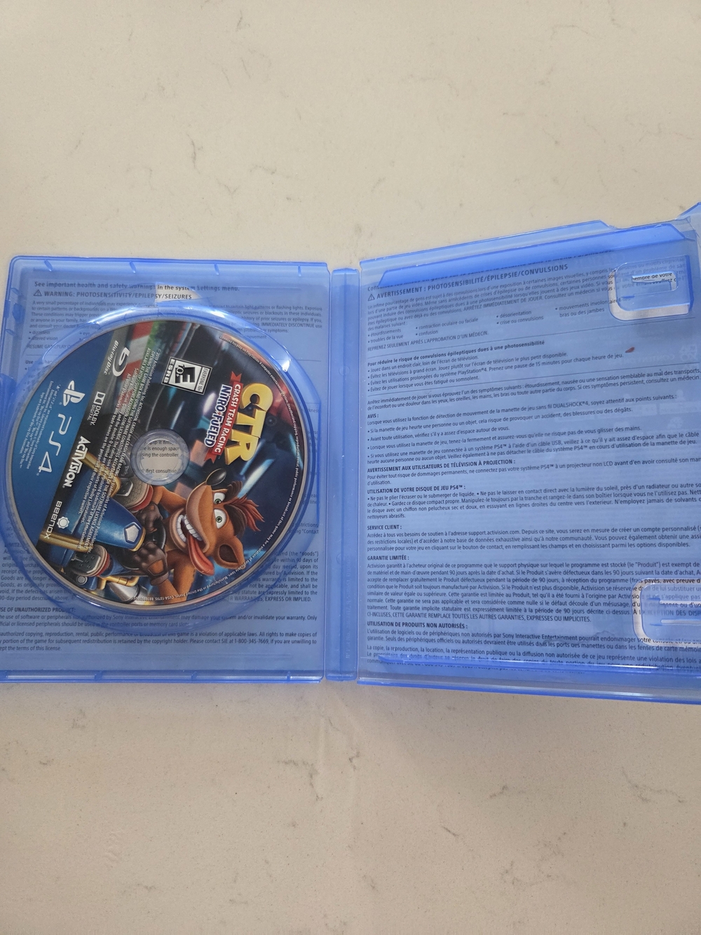 PS4 Crash Team Racing Nitro-Fueled - Blue Case - Picture 2 of 3